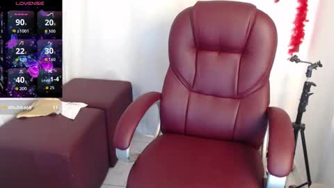 paiper online show from February 6, 5:27 pm