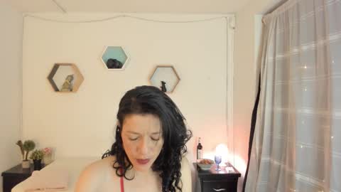 Paloma  online show from October 10, 10:25 pm