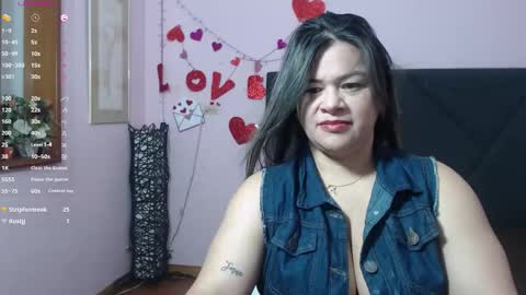 pamela_echeverria online show from April 29, 11:24 am