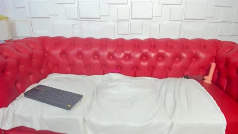 pamela_gaviria01 online show from April 29, 5:30 pm