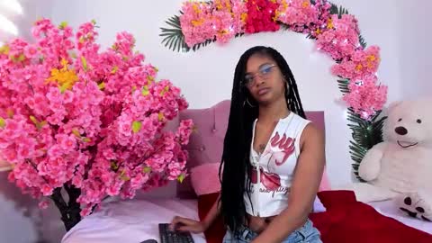 Pamela online show from January 14, 2:22 pm