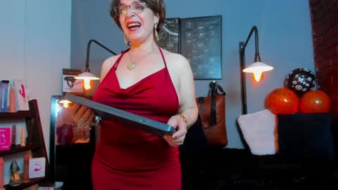 pamela_mature41 online show from May 6, 2:26 am