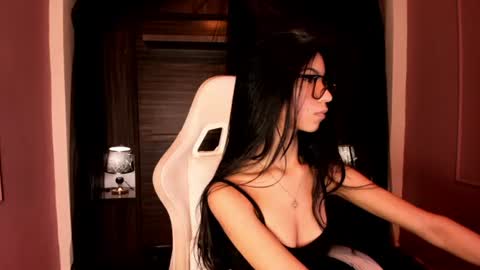  P A M  online show from June 10, 4:11 am
