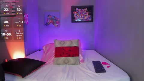 Pammela online show from October 4, 6:12 pm