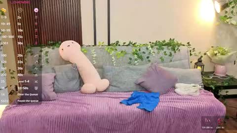 Lina online show from May 3, 3:15 pm