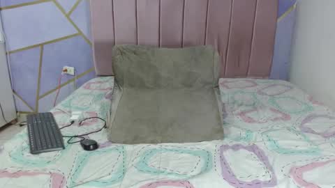 Paola Stone online show from December 15, 1:55 am