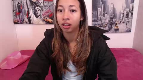 Paola online show from May 4, 11:47 am