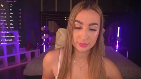 Lia online show from January 26, 8:46 am