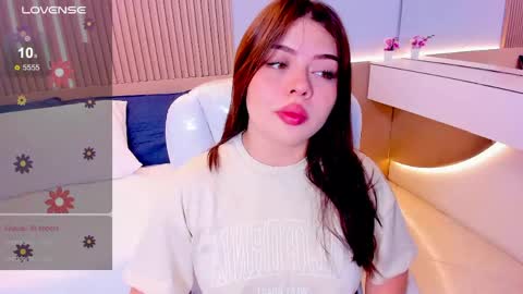 Amy and my doll online show from May 3, 3:43 am
