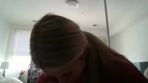 parisbaby2000 online show from February 26, 3:44 pm