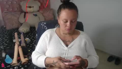 patty squirt87 online show from December 17, 3:00 am