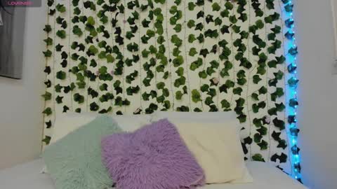 Snapshot of pau_delima__ chatting on September 20, 10:02 am paulina online show from September 20, 10:02 am