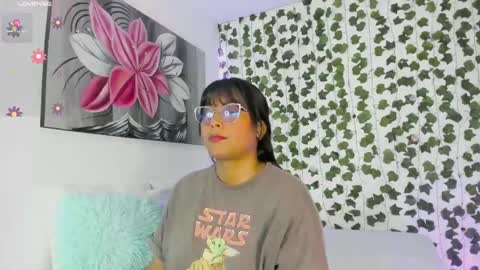 Snapshot of pau_delima__ chatting on February 17, 12:49 pm paulina online show from February 17, 12:49 pm