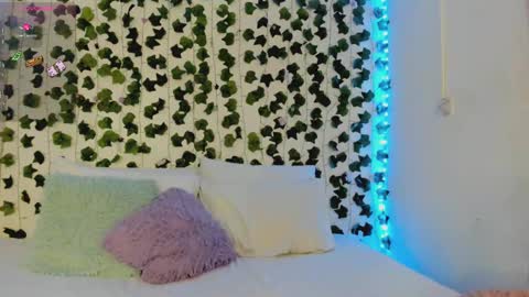 Snapshot of pau_delima__ chatting on September 14, 2:53 am paulina online show from September 14, 2:53 am