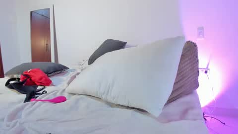 Snapshot of paula_perez07 chatting on December 20, 4:20 am Paula perez - online show from December 20, 4:20 am