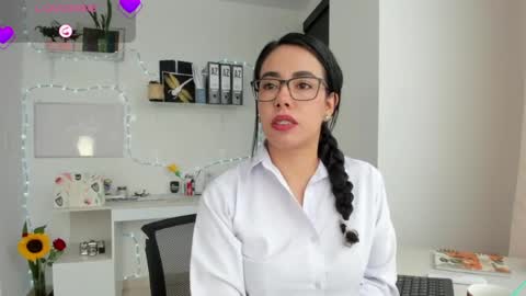 paulina online show from May 4, 7:06 pm