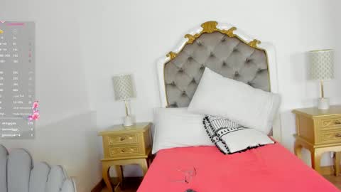 paulina lux online show from February 22, 7:48 pm