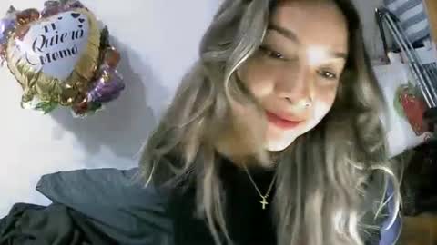 paulina_x_x online show from May 3, 10:46 pm
