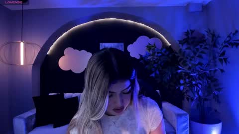 Paulina Santos  online show from March 1, 6:54 pm