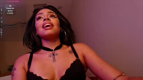 paulinne_clark online show from March 10, 2:15 am