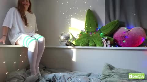   online show from December 17, 7:51 pm