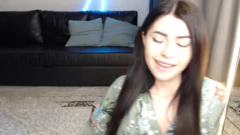 Sophia online show from December 3, 3:18 am