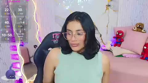 peachy_tay online show from June 12, 11:40 am