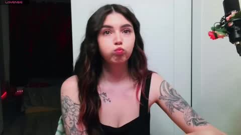 Peachy online show from May 28, 8:51 pm