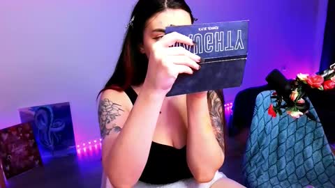 Peachy online show from November 6, 5:41 pm