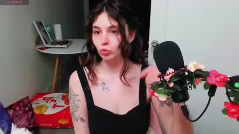 Peachy online show from June 16, 10:00 pm