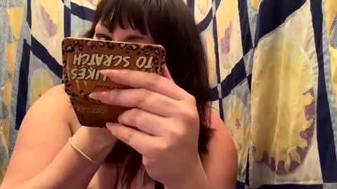 peakobunny online show from February 18, 6:51 pm