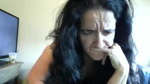 pebblezmeowkitty online show from May 13, 2:45 pm