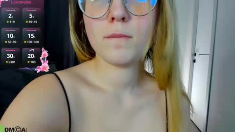 Peggy online show from March 18, 9:25 am