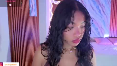 penelope online show from August 5, 3:02 am