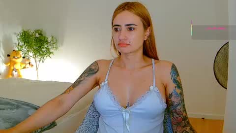 Hi Im Penelope  better vibrations  1111 online show from June 23, 9:29 am