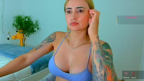 Hi Im Penelope  better vibrations  1111 online show from June 4, 8:35 pm
