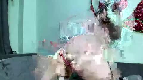 Snapshot of perfection_pussy chatting on December 24, 5:55 pm Perfection Pussy online show from December 24, 5:55 pm