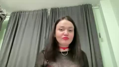 Snapshot of perfection_pussy chatting on December 9, 5:19 pm Perfection Pussy online show from December 9, 5:19 pm