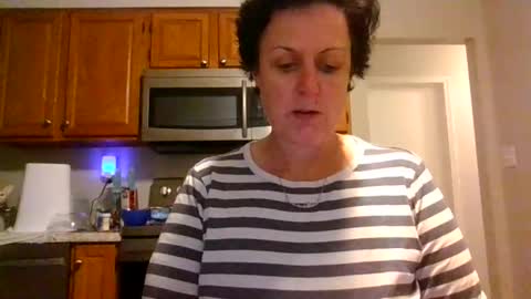 Snapshot of perinne50 chatting on December 31, 3:01 am Perinne50 online show from December 31, 3:01 am