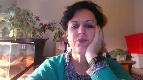 Snapshot of perinne50 chatting on December 16, 9:20 pm Perinne50 online show from December 16, 9:20 pm