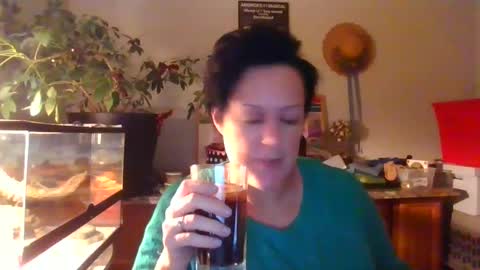Snapshot of perinne50 chatting on December 22, 11:20 pm Perinne50 online show from December 22, 11:20 pm