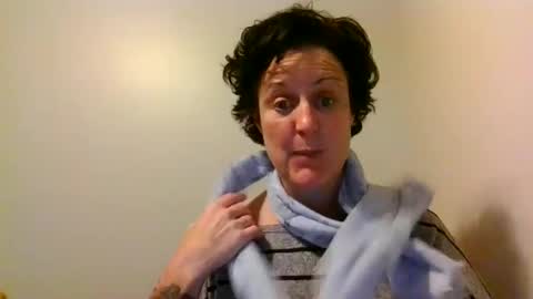 Snapshot of perinne50 chatting on February 6, 11:26 pm Perinne50 online show from February 6, 11:26 pm