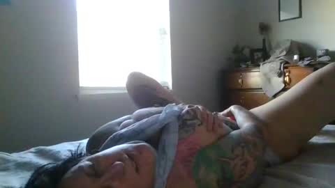 Snapshot of perinne50 chatting on February 21, 10:48 pm Perinne50 online show from February 21, 10:48 pm