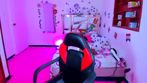 PERLA online show from July 13, 11:05 pm
