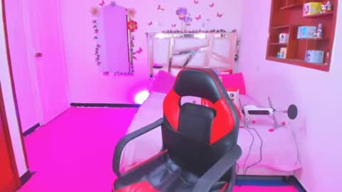 PERLA online show from July 24, 2:53 am