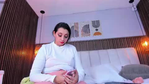 PerlaPreciosa online show from June 17, 4:03 am