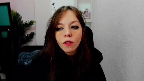 horror flying on the wings of the night.... online show from January 25, 7:17 am