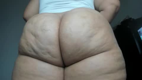  Alexandra  online show from November 9, 9:49 am