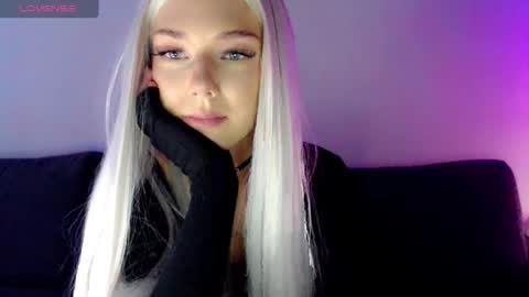 Isabella online show from February 14, 8:52 am