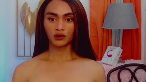 petite_barbie88 online show from June 18, 4:58 am